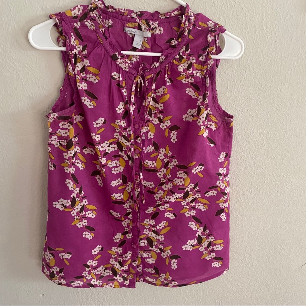 Floral Sleeveless Button Down